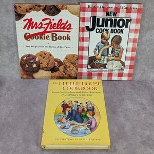 Lot Of 3 Cookbooks Mrs Fields Cookie Better Homes & Gardens Junior Little House